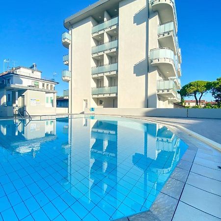 Residence Каорле Экстерьер фото